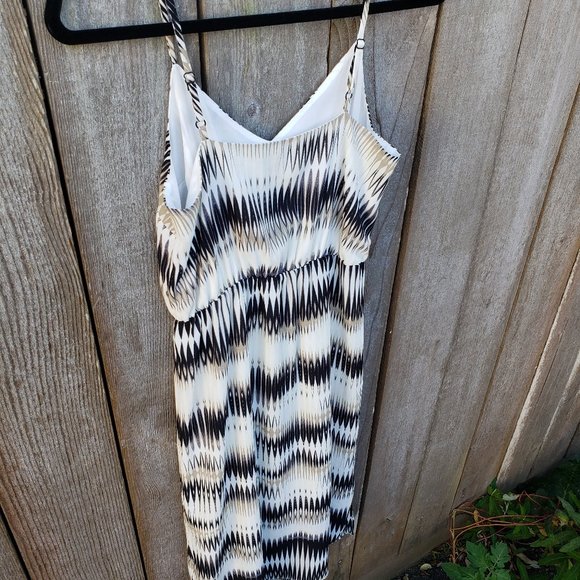 Vince Camuto Linear Echoes Print Dress - Size PXS - Picture 8 of 12
